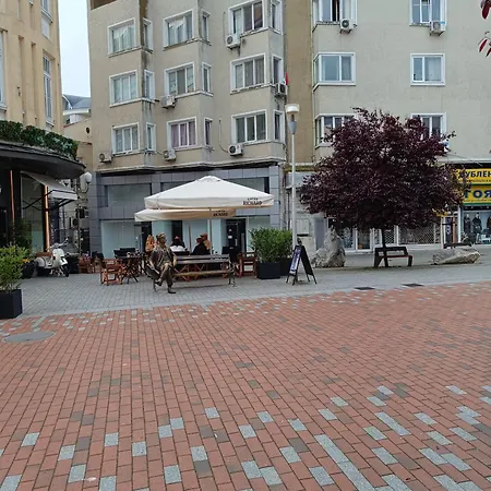 на центъра на до фонтаните * فارنا